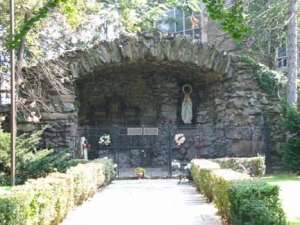 07-grotto