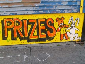 04-prizes-sign_