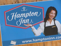 72-hampton-sign_