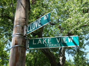 42-lakeview-sign_