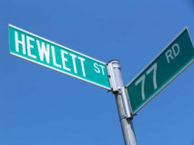 03-hewlett-sign_