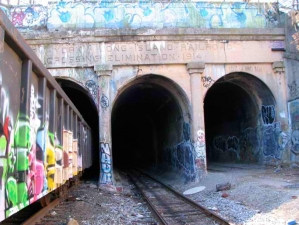 13-tunnel-entrance