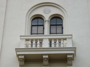 20-e180-ext_-balcony