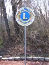 79-lions_-sign_