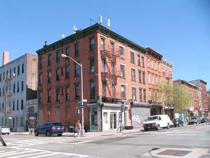 BERRY STREET, WILLIAMSBURG - Forgotten New York