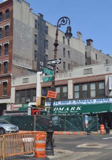 Landmarked lampposts - Forgotten New York